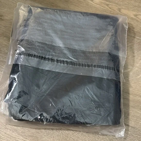 NWT! Anthropologie MOTHER The Hustler High-Rise Ankle Jeans in Black- 23 PETITE🏈 - Picture 6 of 6